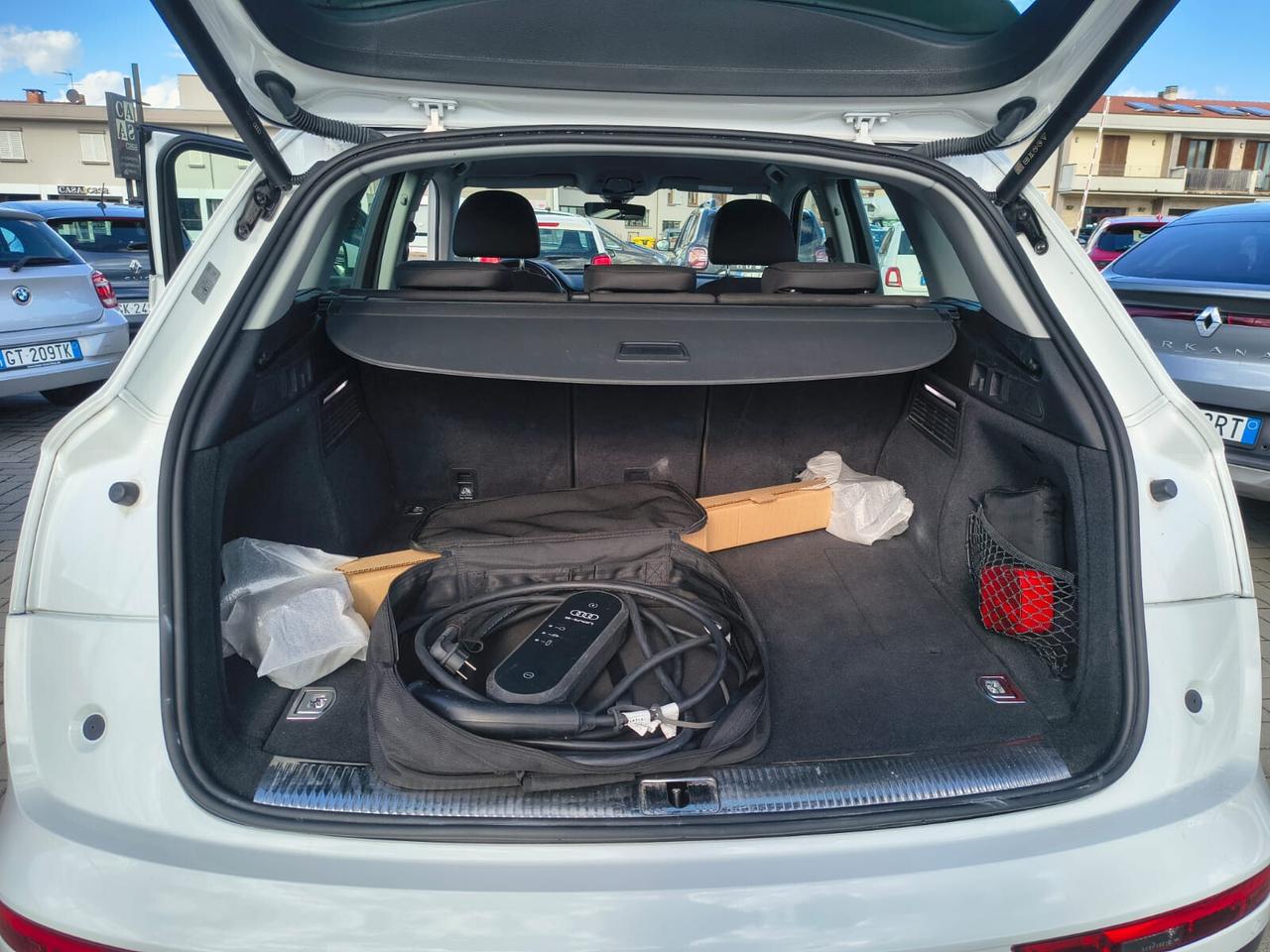 Audi Q5 50 TFSI e quattro S tronic Business