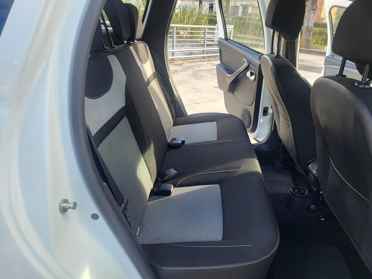 DACIA Duster 1.5 dCi-EURO 6B-NAVI-UNICO PROPRIETAR