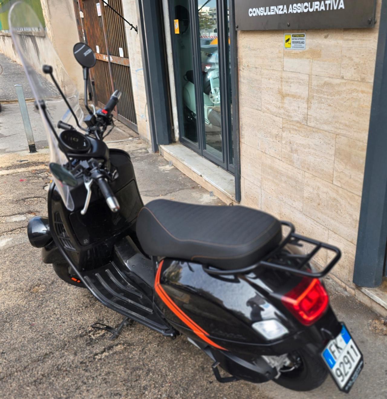 Vespa GTV 300