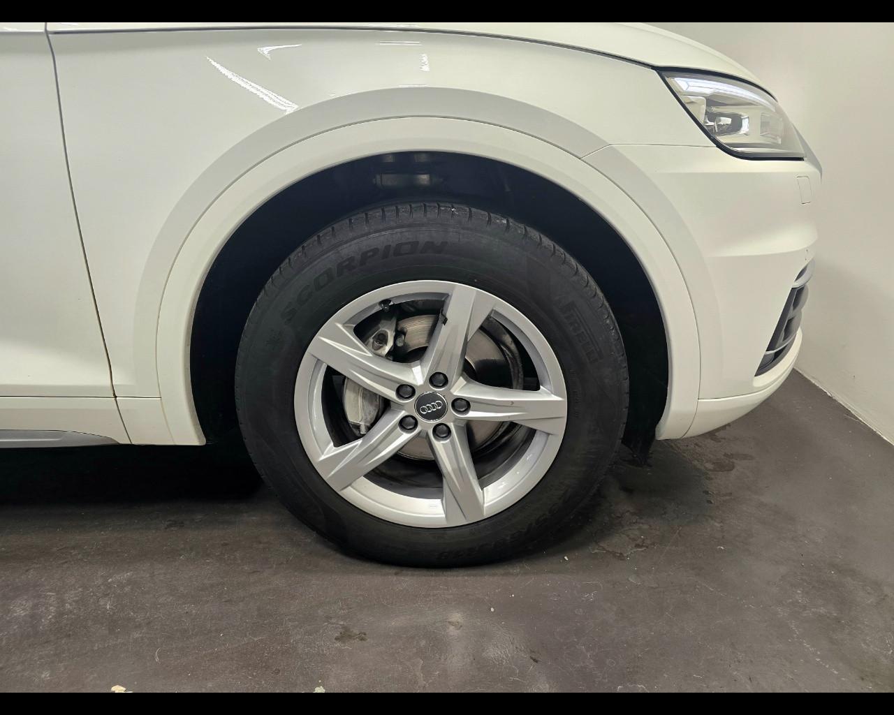 AUDI Q5 2.0 TDI SPORT
