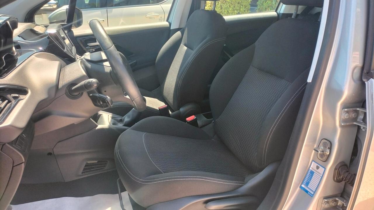 Peugeot 208 PureTech 82 5p. GPL *KM82000** PREZZO REALE