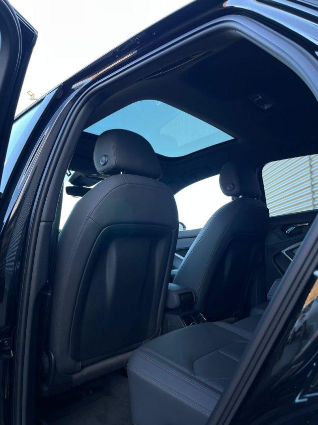 AUDI Q3 SPB 35 TDI Stronic Identity Black S-line SPORTBACK