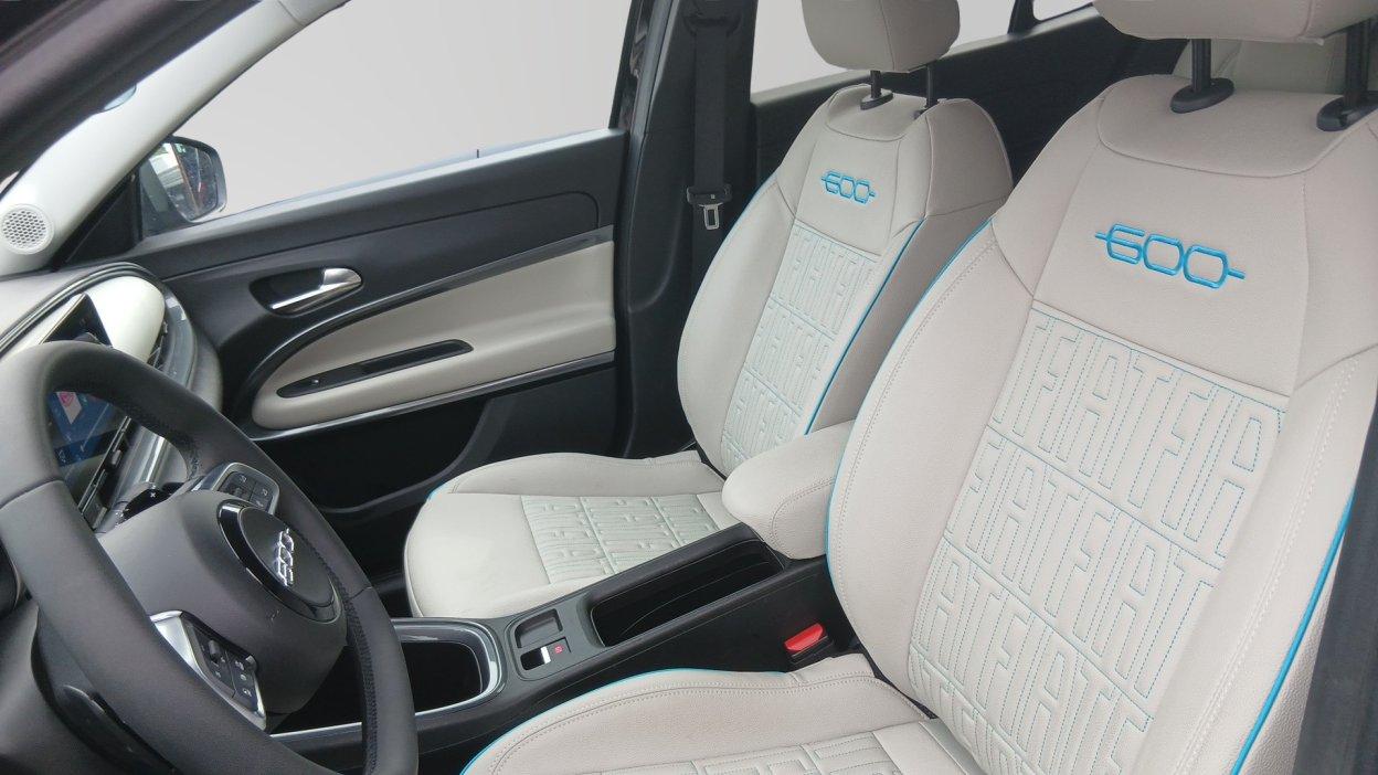 FIAT 600 (2023-->) - 600 Hybrid 110 CV DCT MHEV La Prima