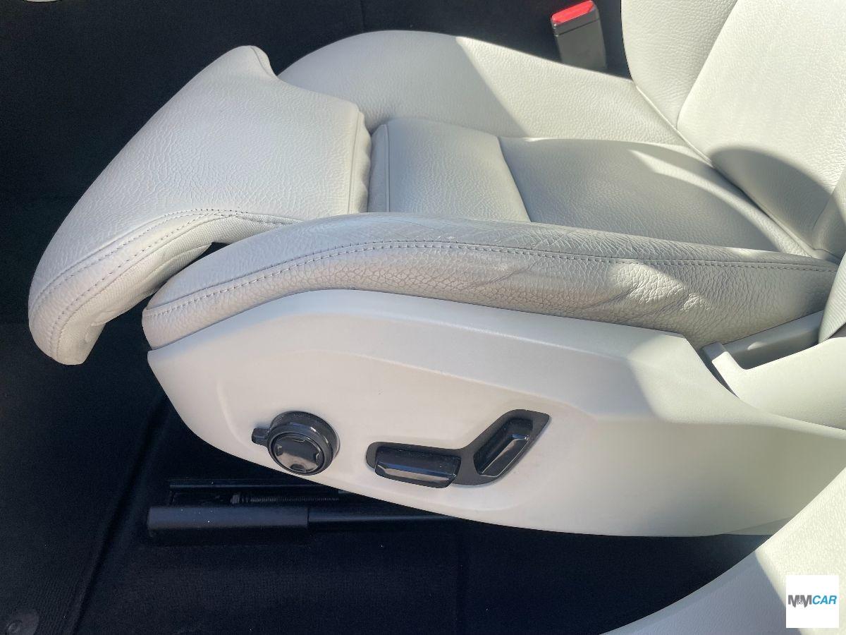 VOLVO - XC60 - T6 Recharge AWD aut. Plus Dark