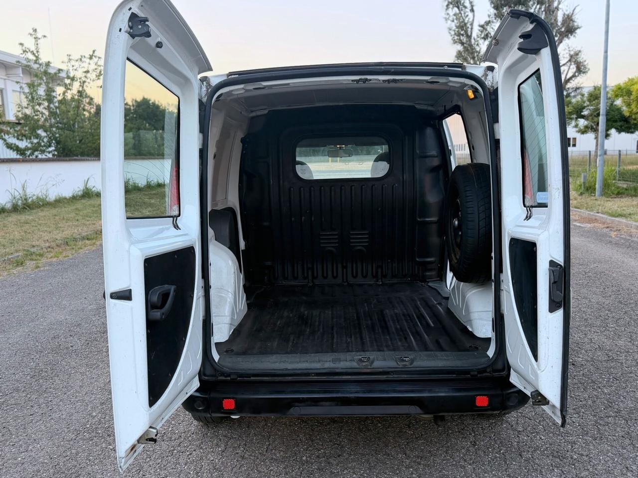 FIAT DOBLO 1.6 BENZINA METANO CON CLIMA