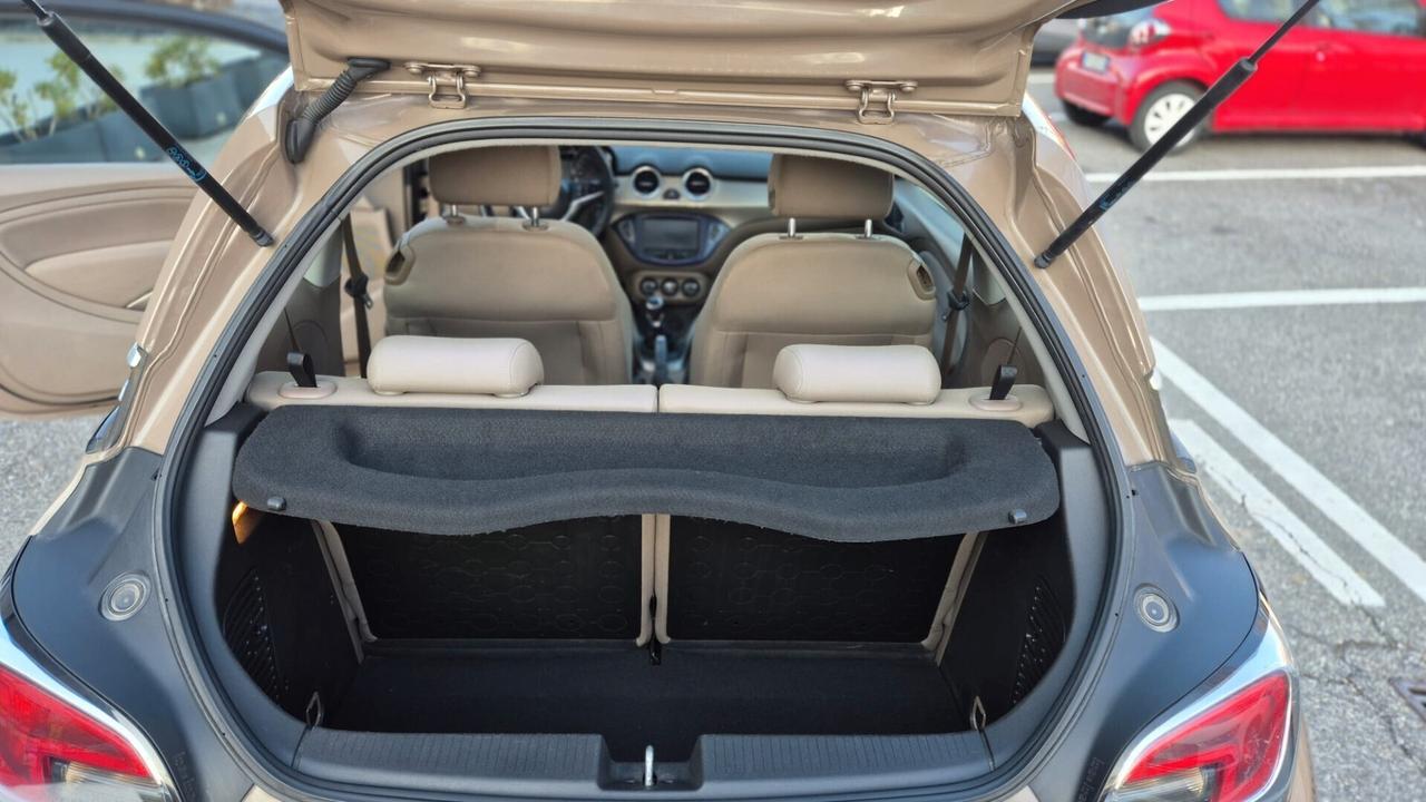 Opel Adam 1.2 70 CV White/Black Link