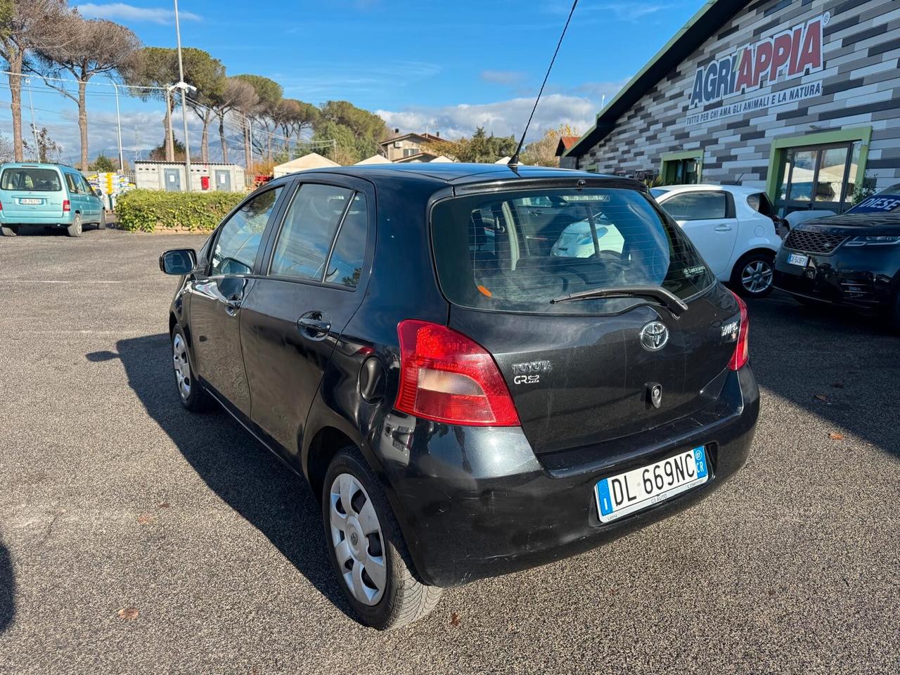 Toyota Yaris 1.3 BENZ NEOPATENTATI 2007