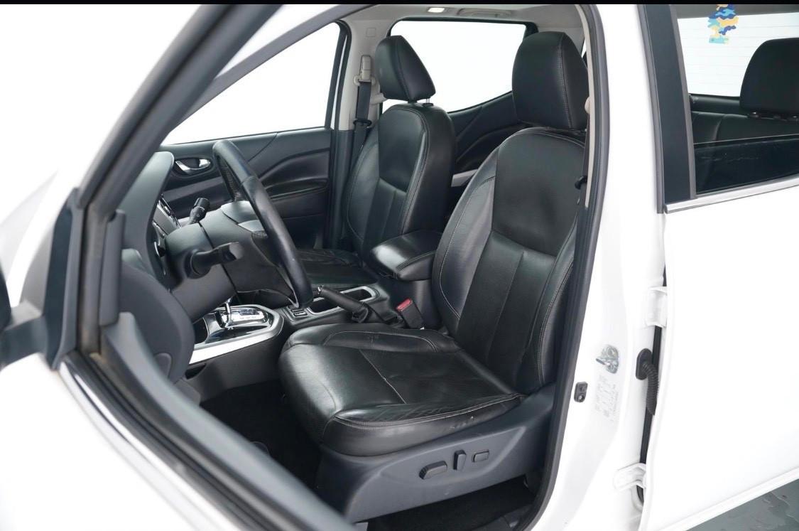 Nissan Navara 2.3 dCi 190 CV 7AT 4WD Double Cab N-Connecta