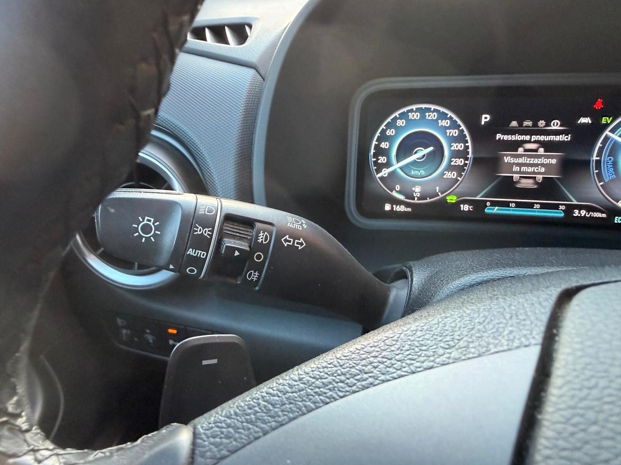 Hyundai Kona HEV 1.6 DCT full hybrid 142 cv