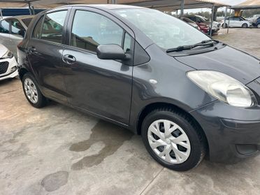 Toyota Yaris 1.0 5 porte Sol