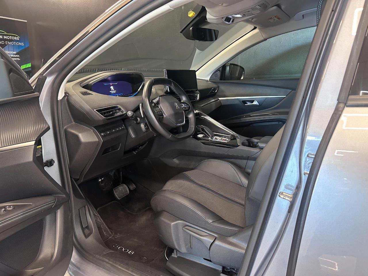 Peugeot 3008 3008 1.6 hybrid phev Allure Pack 225cv e-eat8