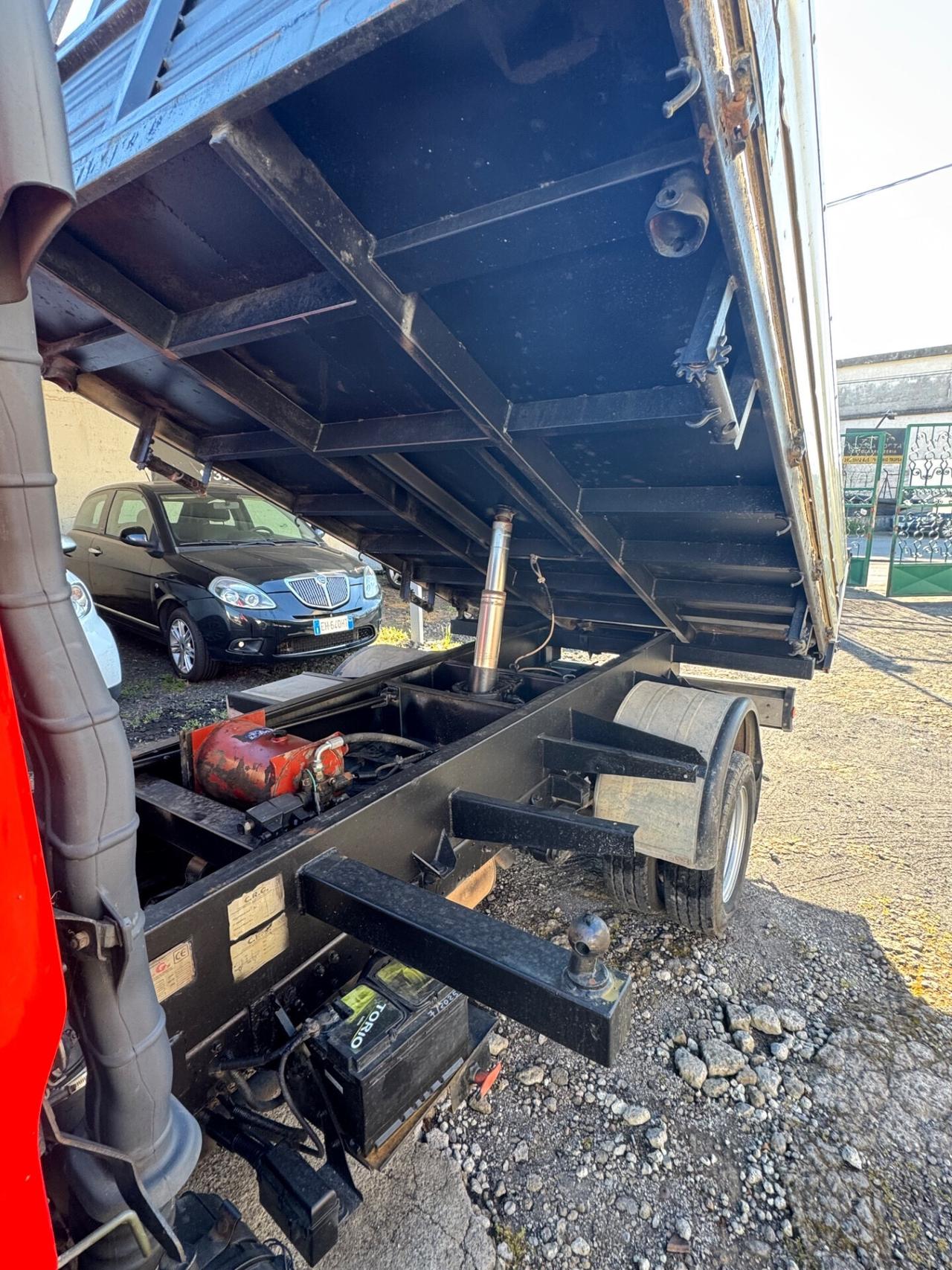 Nissan Cabstar 35.13 3.0 Tdi RIBALTABILE TRILATERALE