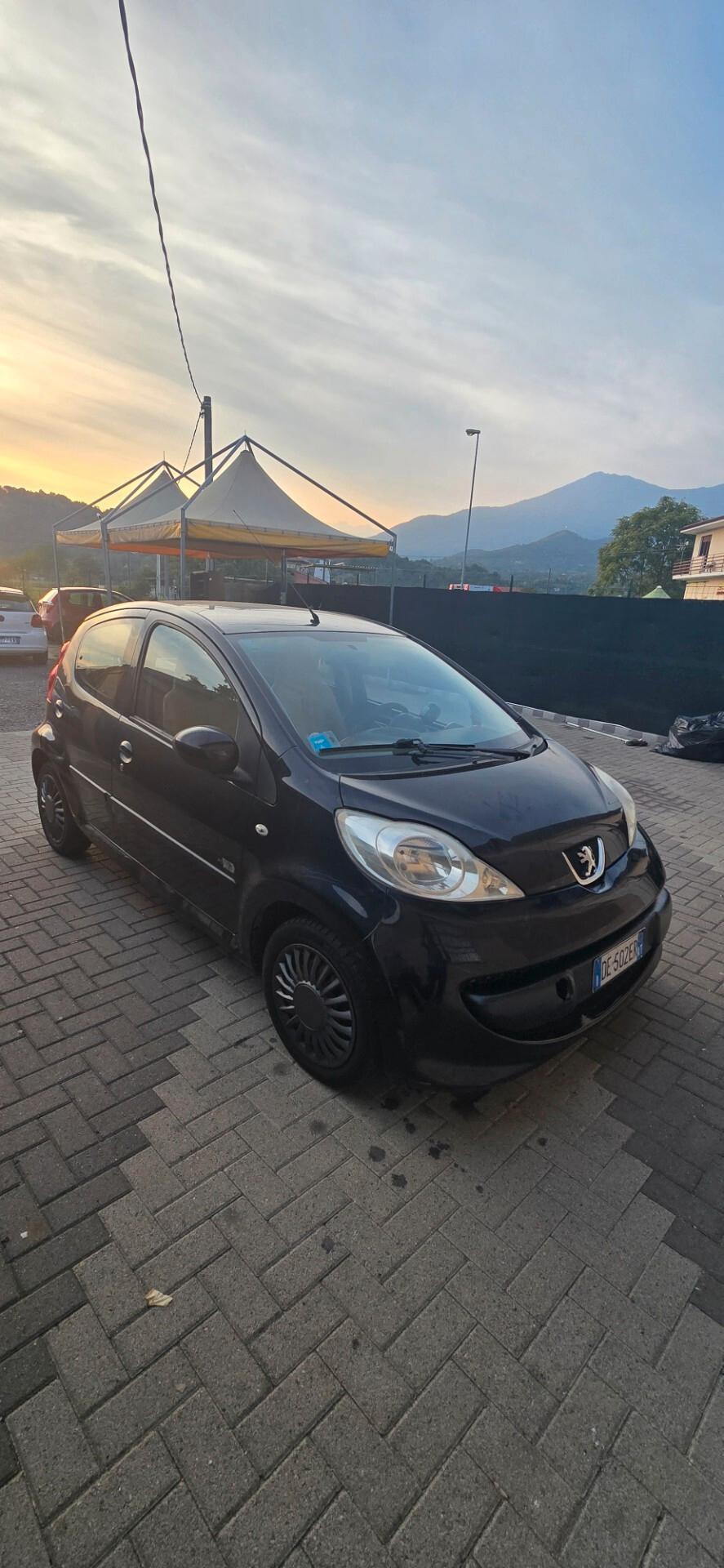 Peugeot 107 1.0 68CV 5p. Sweet Years