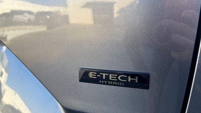 Renault Austral NUOVO evolution MY24 full hybrid E-Tech 200