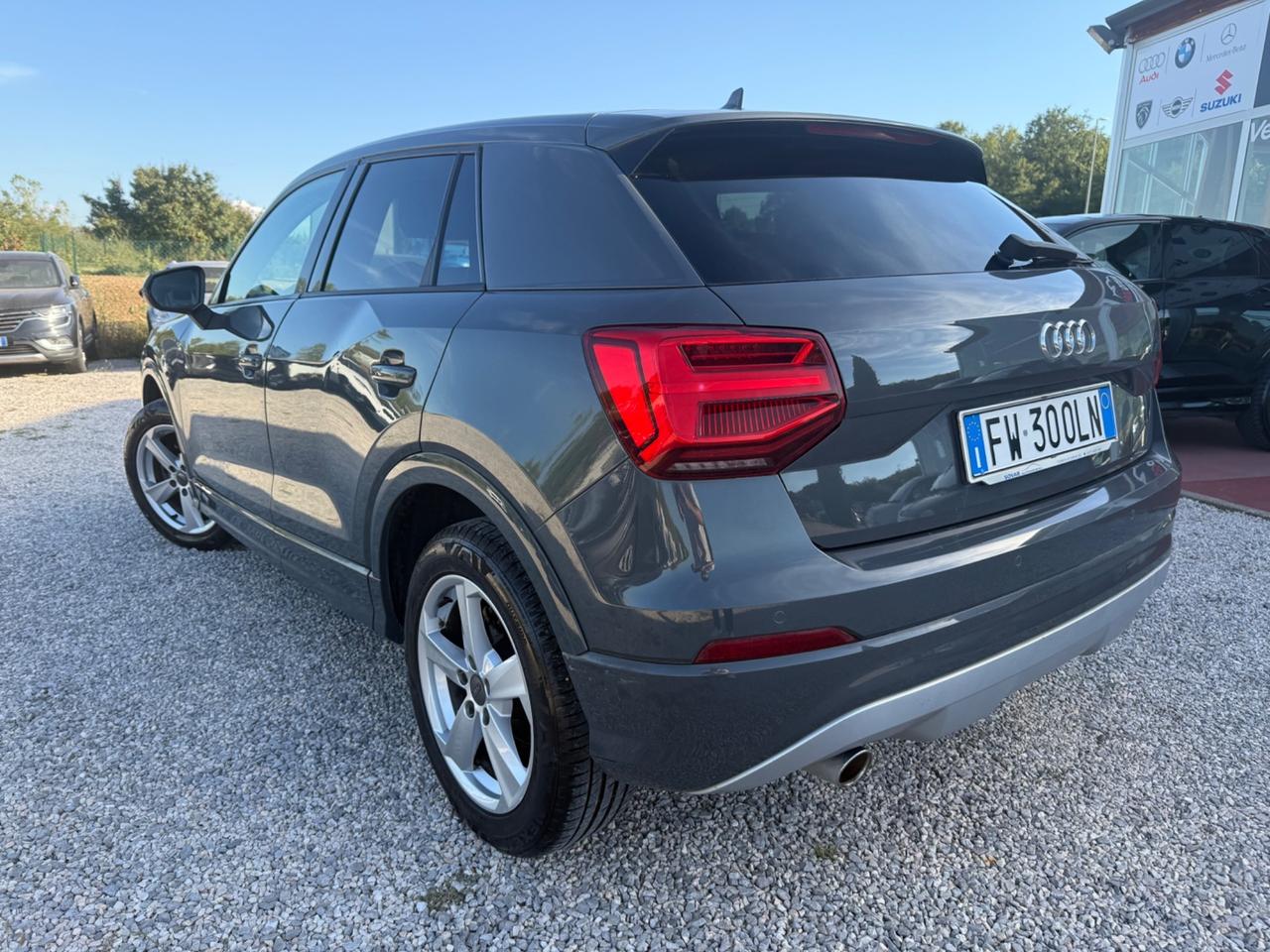 Audi Q2 30 TDI S tronic Identity Black