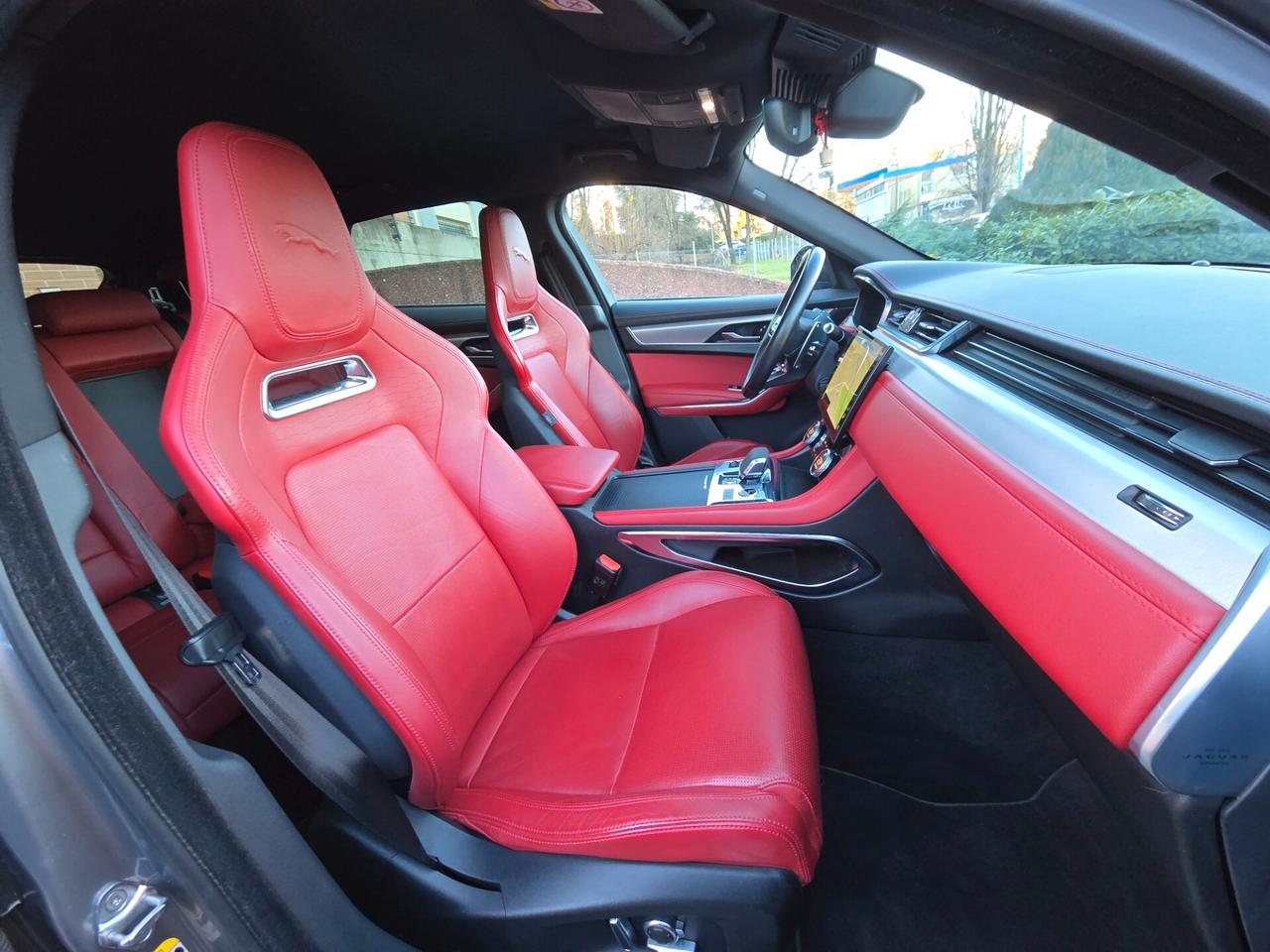 Jaguar F-Pace 2.0 D 204 CV AWD aut. R-Dynamic SE