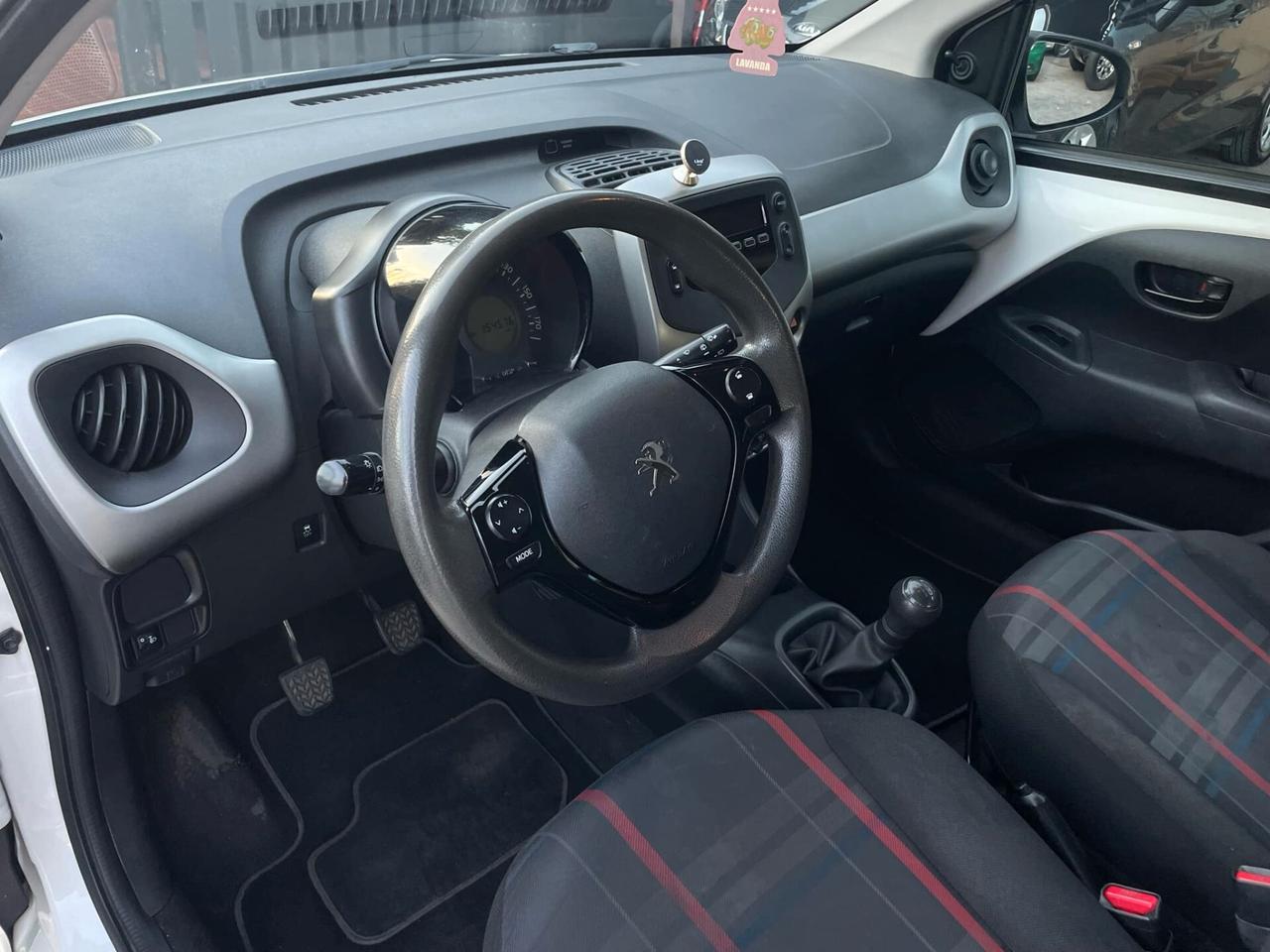 Peugeot 108 VTi 68 5 porte Allure E6 NEOPATENTATI