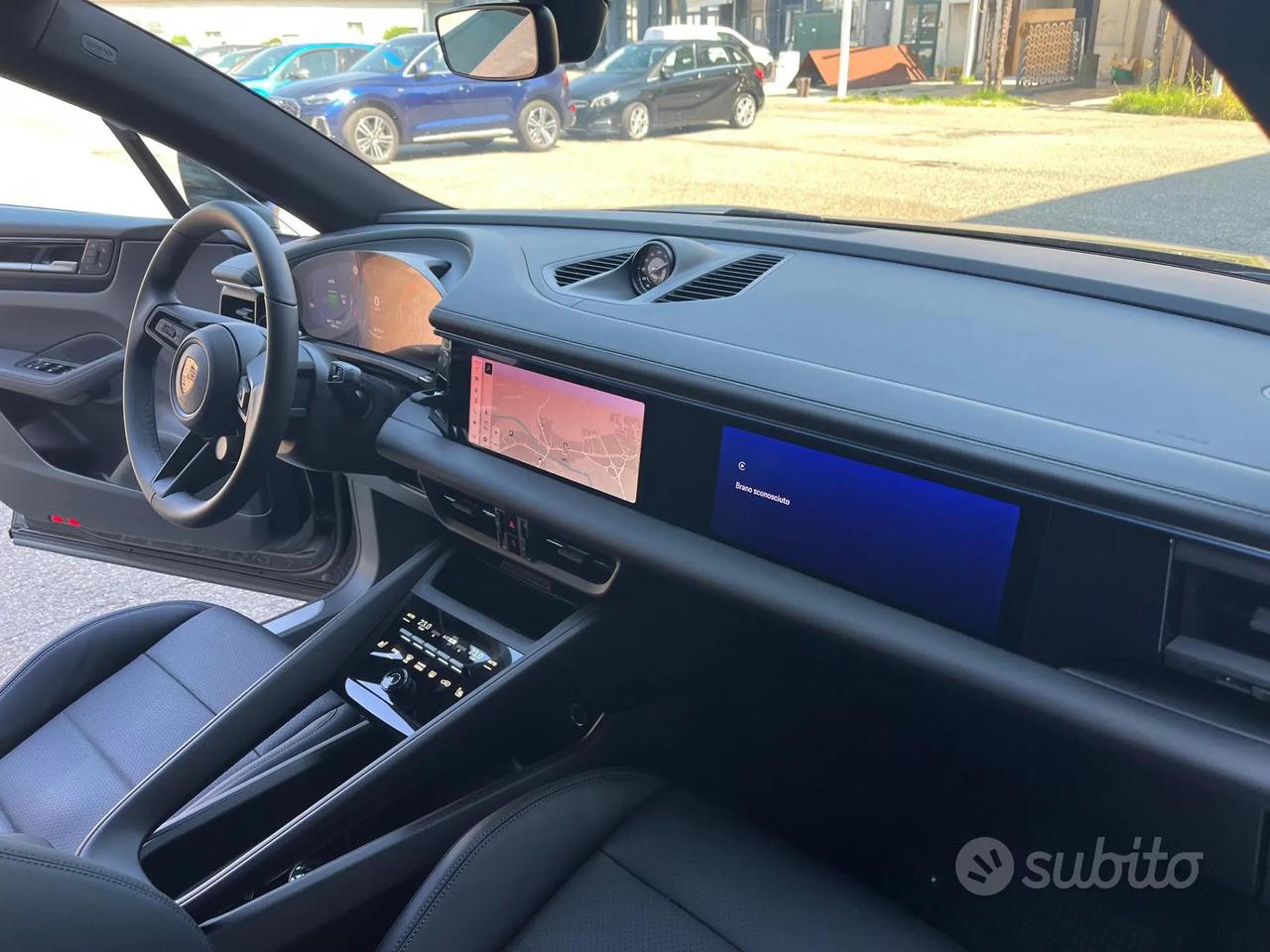 Porsche Macan 4