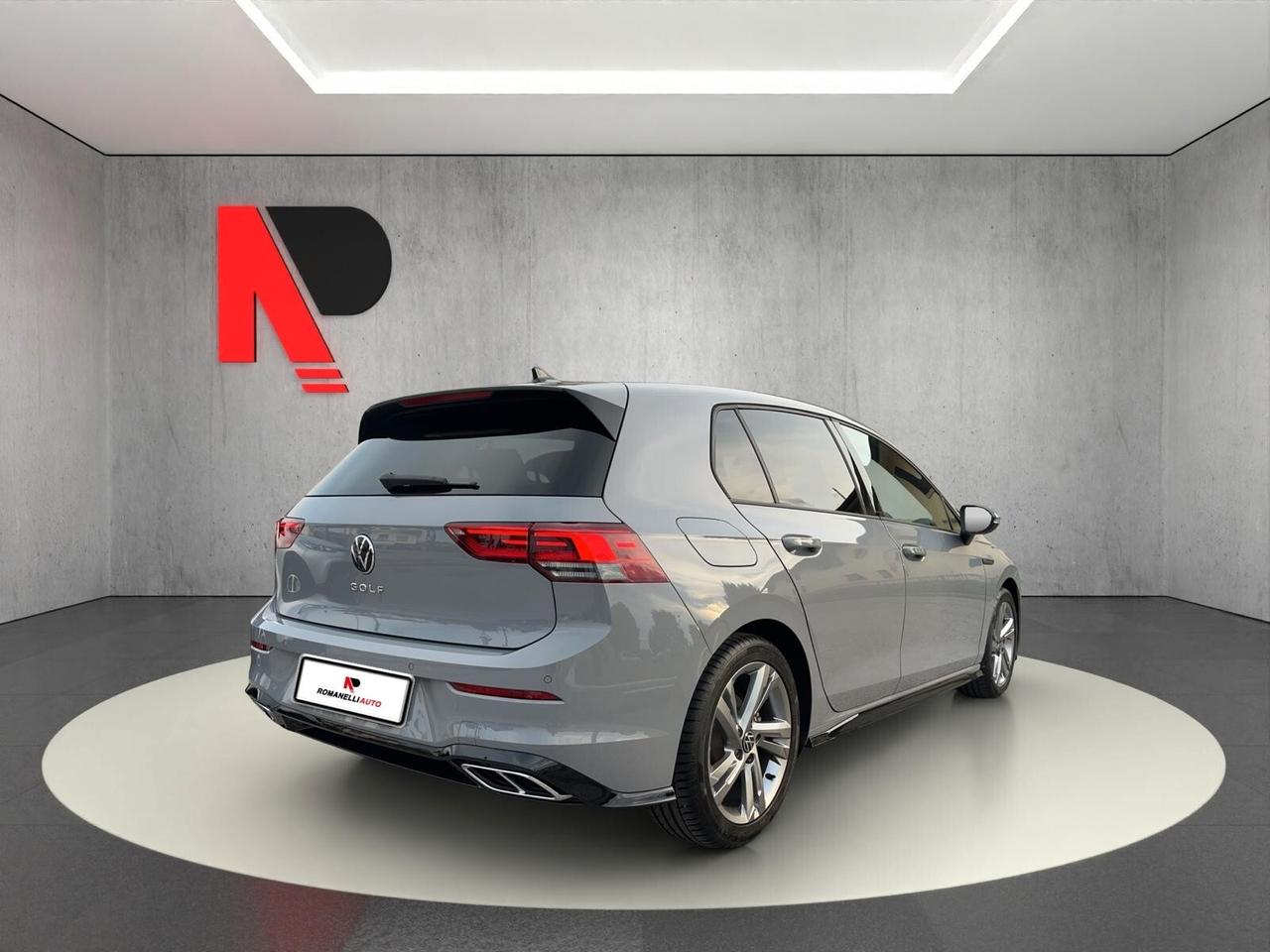 Volkswagen Golf 1.5 eTSI 115 CV DSG R-Line