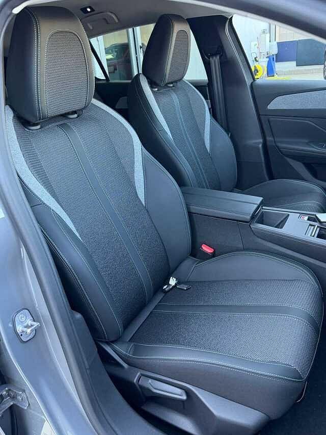 Peugeot 308 BlueHDi 130 S&S EAT8 Allure