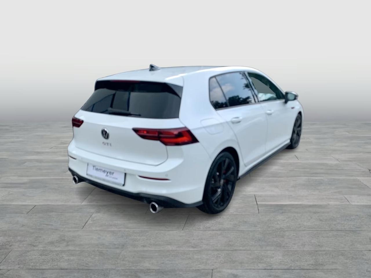 Volkswagen Golf GTI 2.0 TSI DSG BLACKSTYLE PANO MATRIX NAVI-PRO KAMERA
