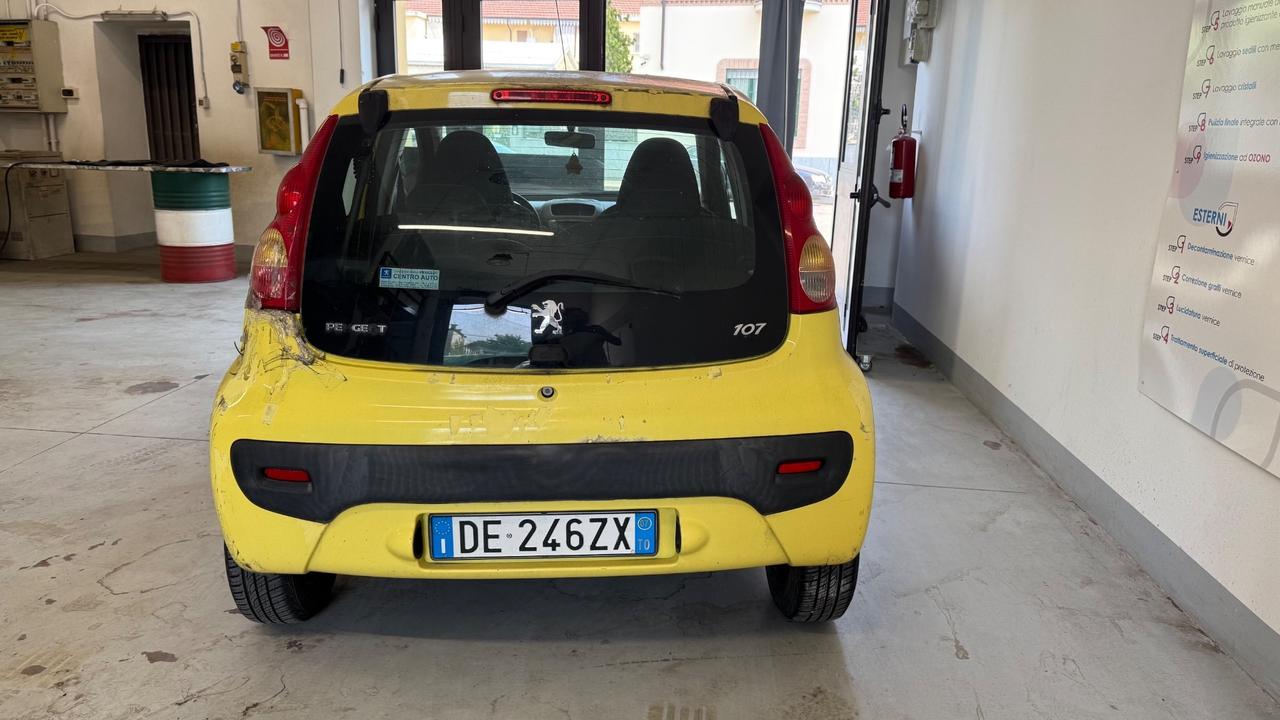 Peugeot 107 1.0 68CV 5p. Plaisir