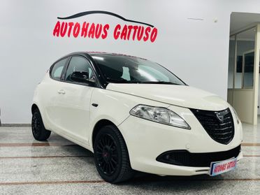 Lancia Ypsilon 1.3 MJT 95 CV Black Edition anno 2014