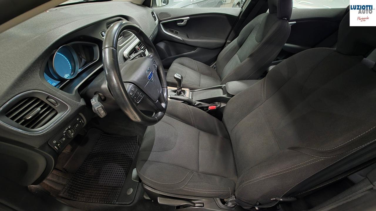 Volvo V40 Cross Country D2