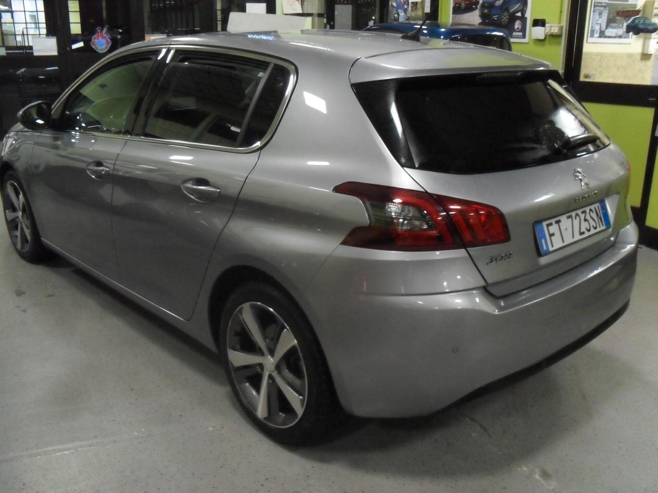 Peugeot 308 BlueHDi 130 S&S Allure