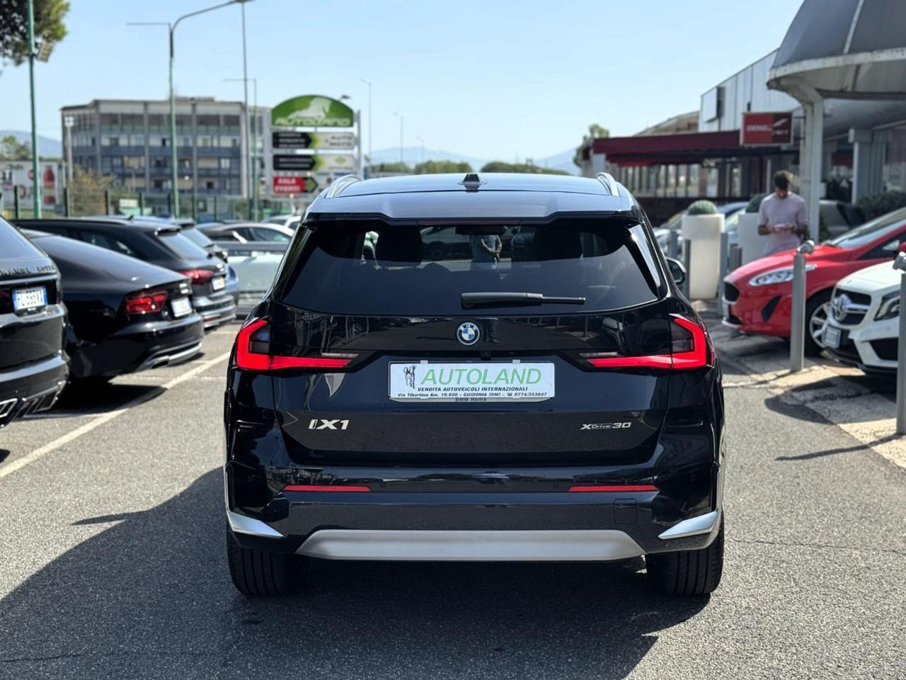 BMW iX1 xDrive 30 xLine