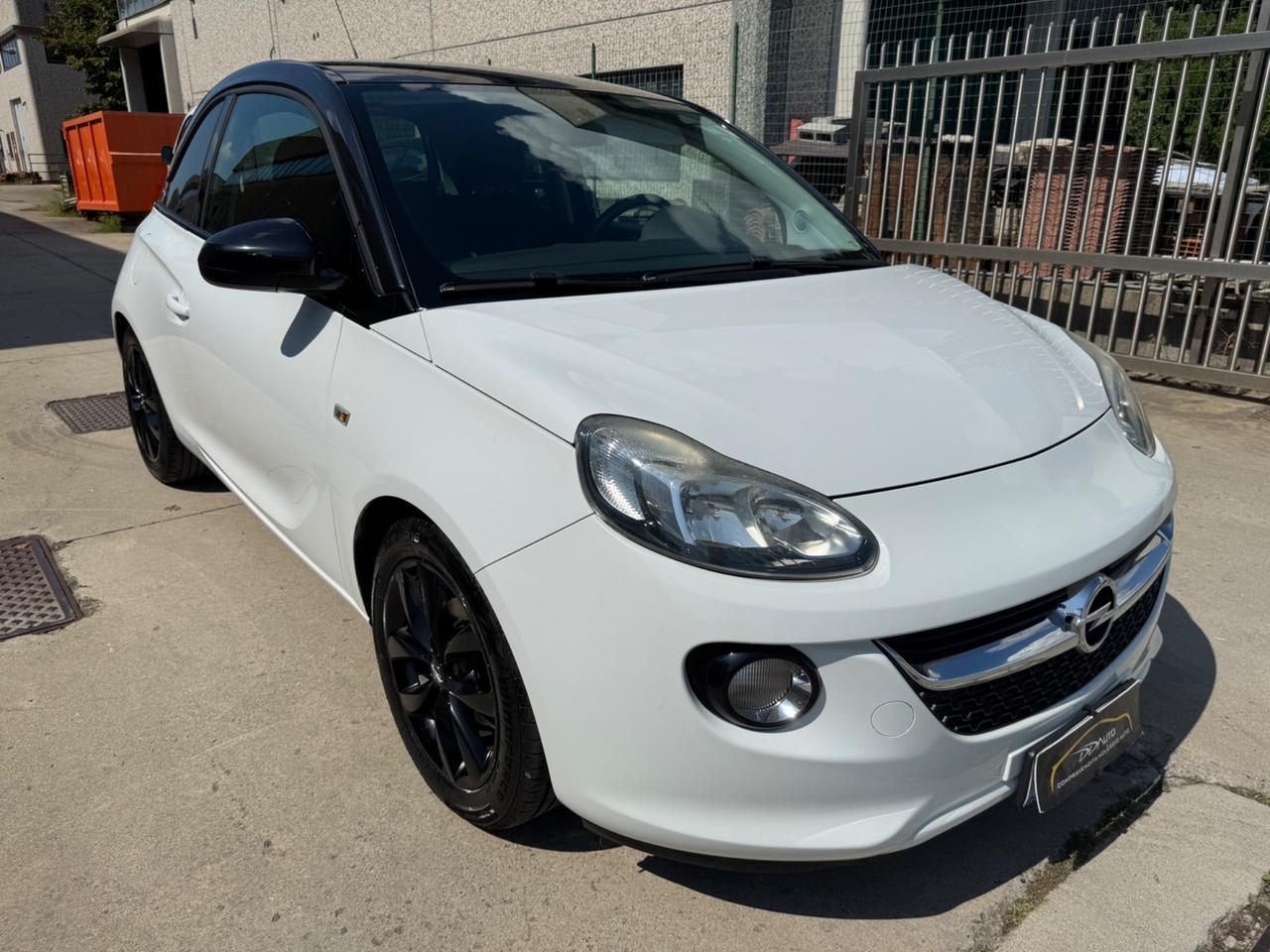 Opel Adam 1.2 70 CV Glam
