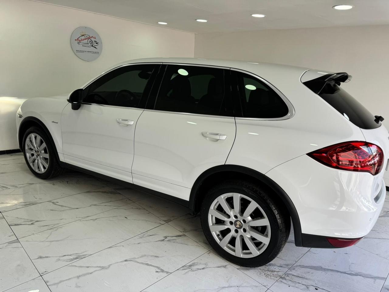Porsche Cayenne 3.0 Diesel-TIPTRONIC-GARANTITO-2012