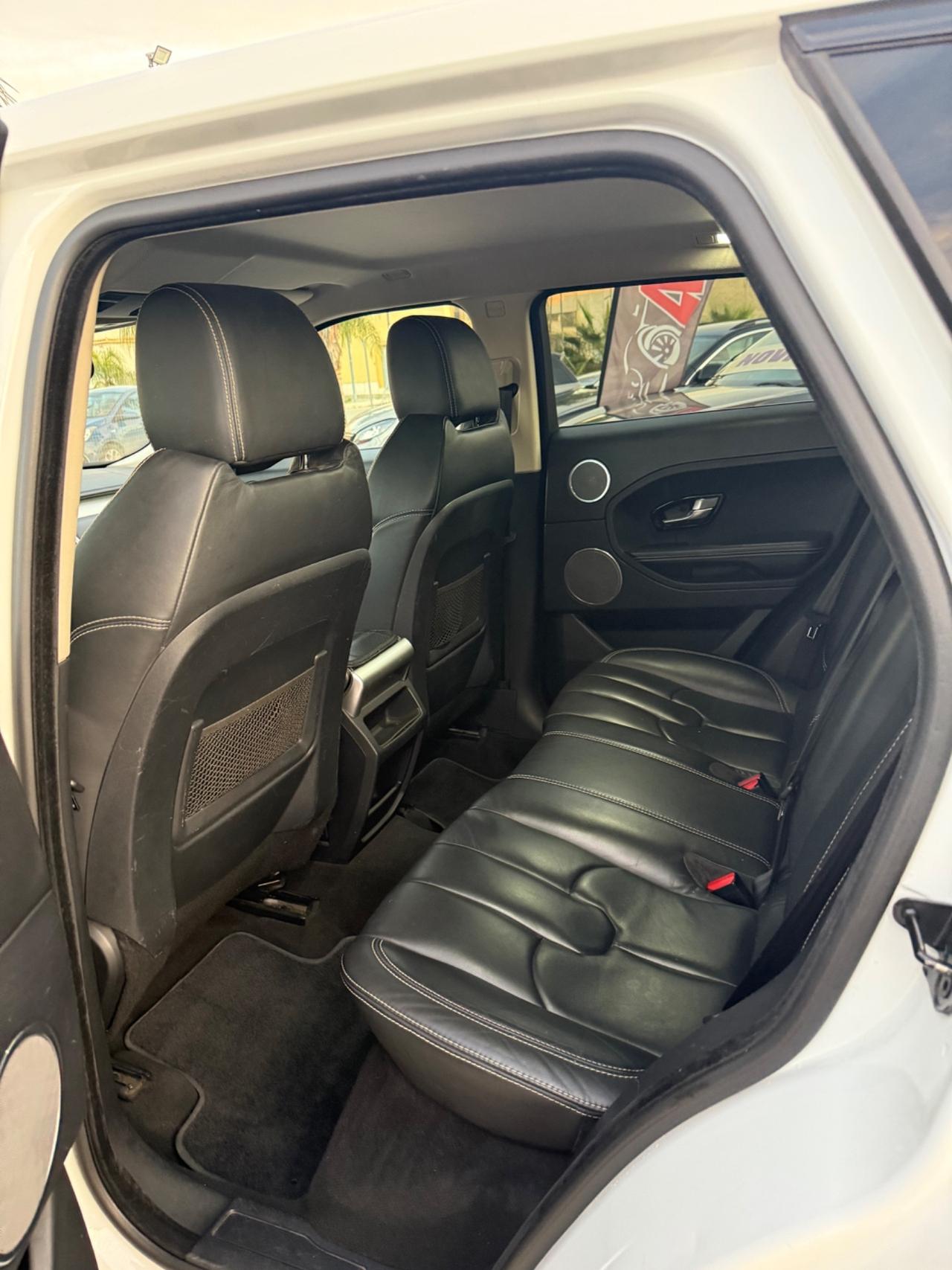 Land Rover Range Evoque 2.2 TD4 5p. Dynamic