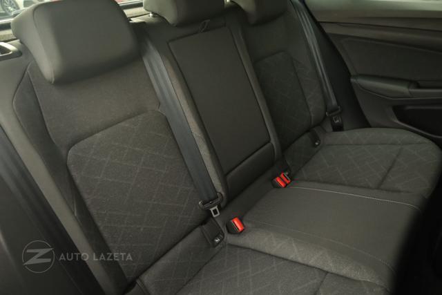 VOLKSWAGEN Golf 1.0 eTSI EVO DSG Life