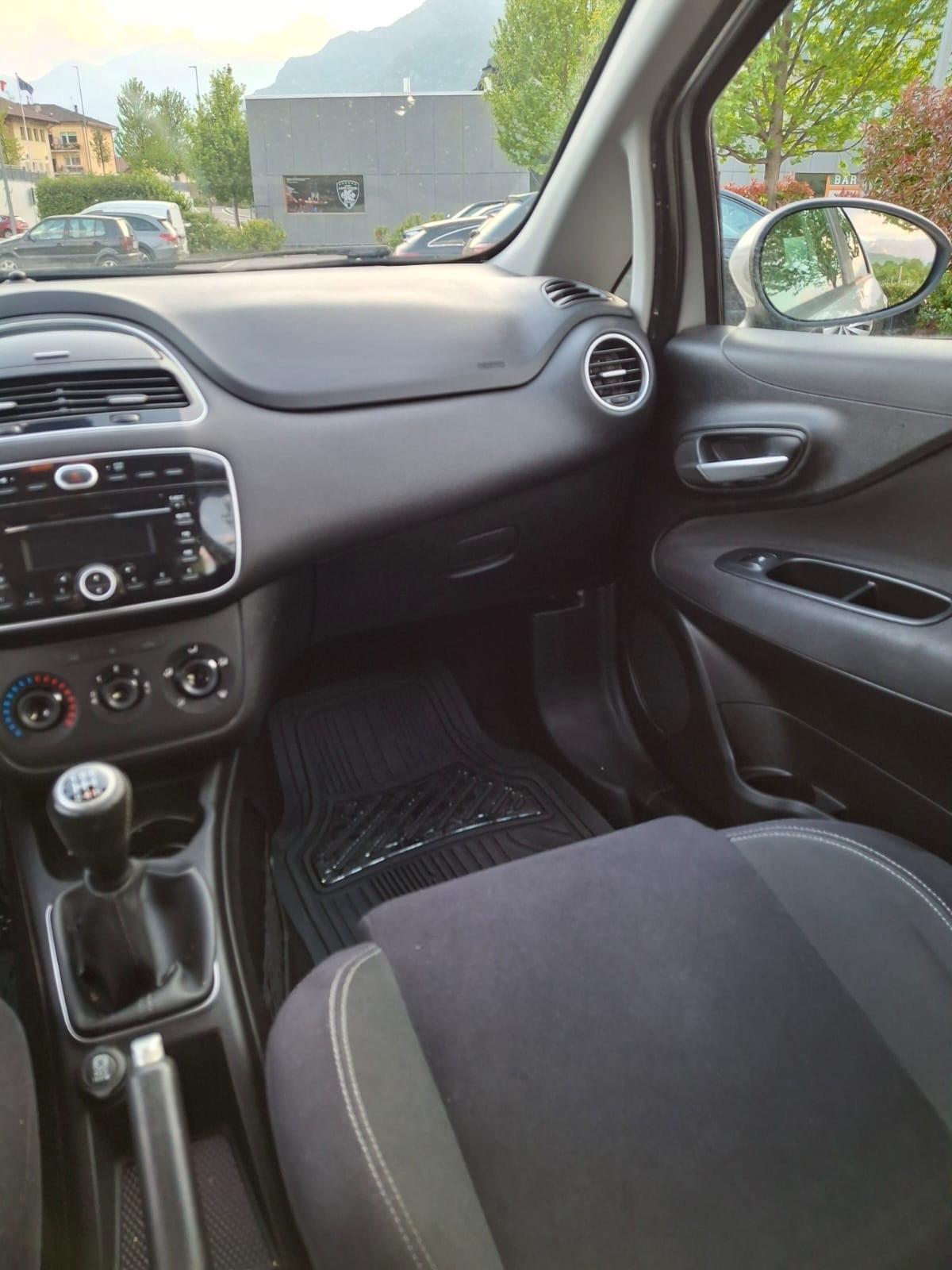 Fiat Punto 1.3 MJT II 75 CV 5 porte Lounge NEOPATENTATI
