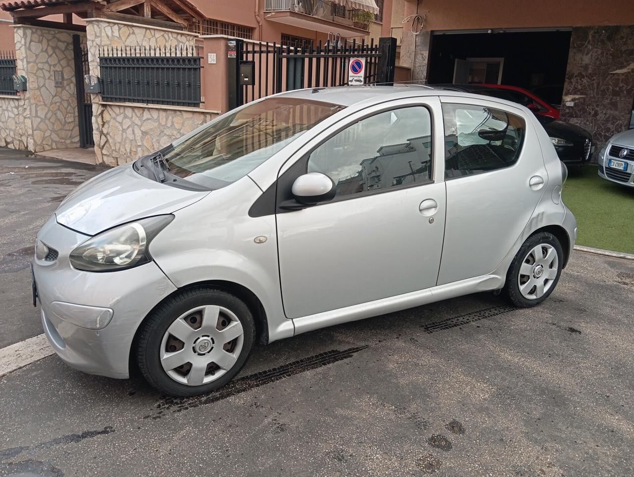 Toyota Aygo 1.0 automat. 5p Now