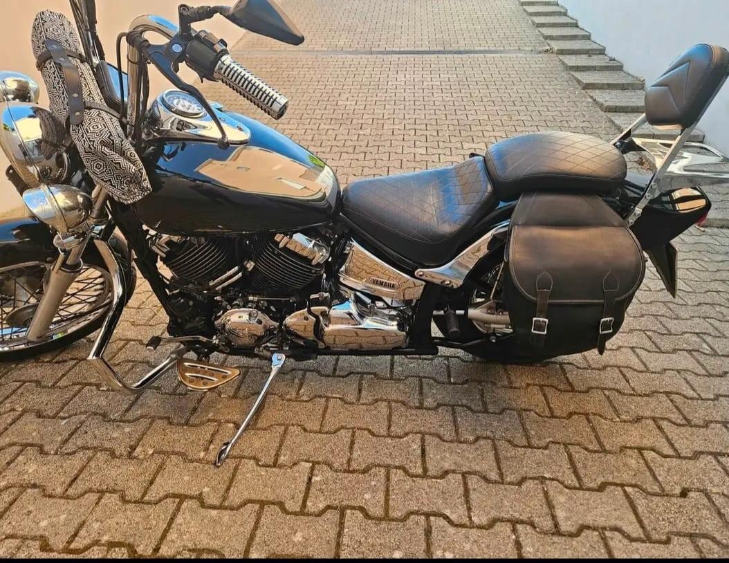 Yamaha XVS 650A Drag Star