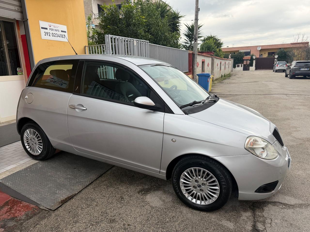 Lancia Ypsilon 1.2 Argento