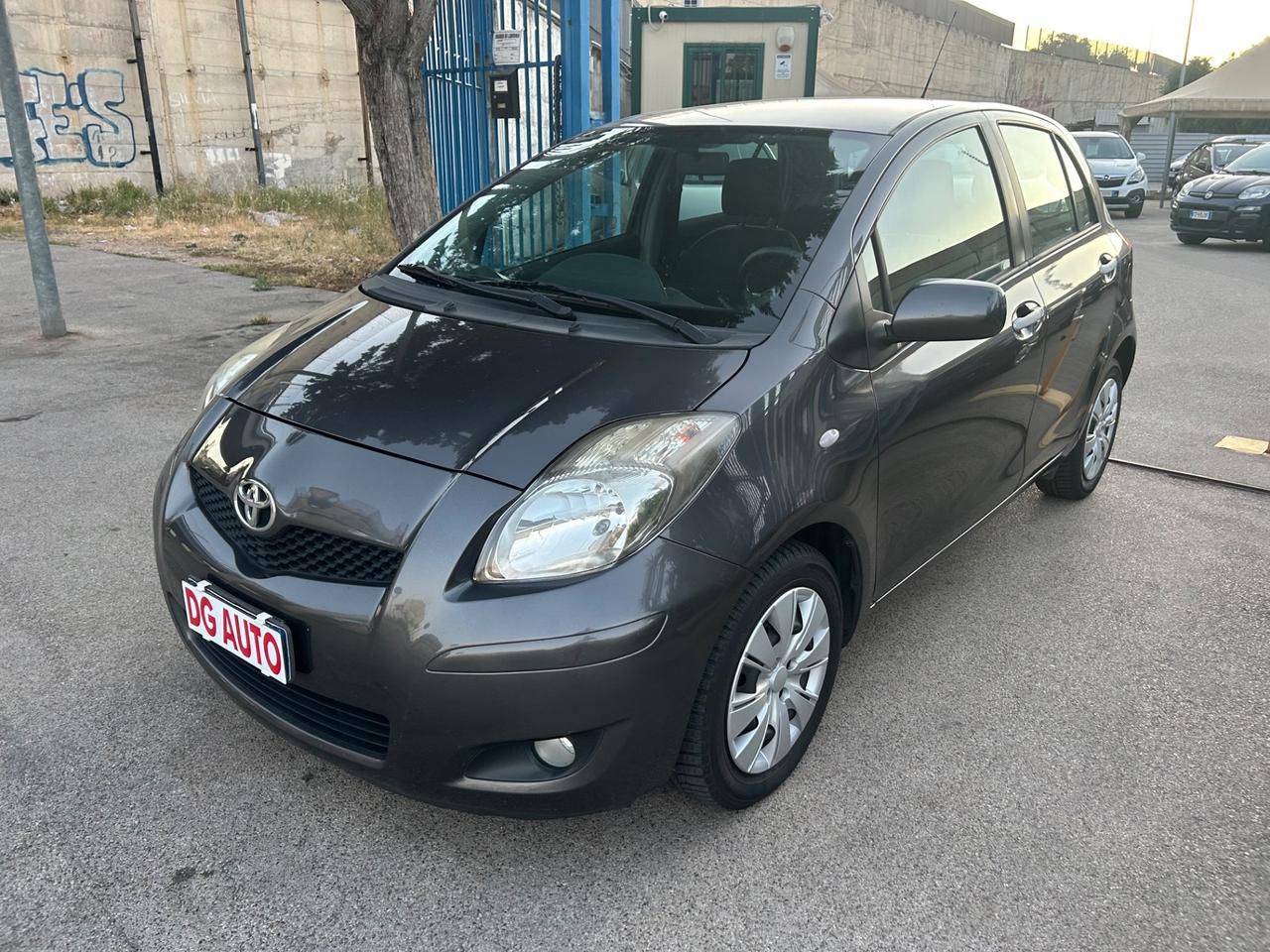 Toyota Yaris 1.3 benzina 2010