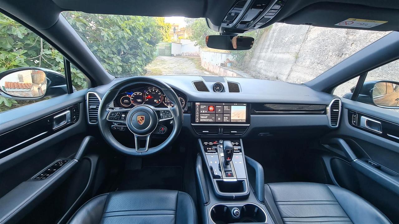 Porsche Cayenne Coupé 3.0 V6 E-Hybrid
