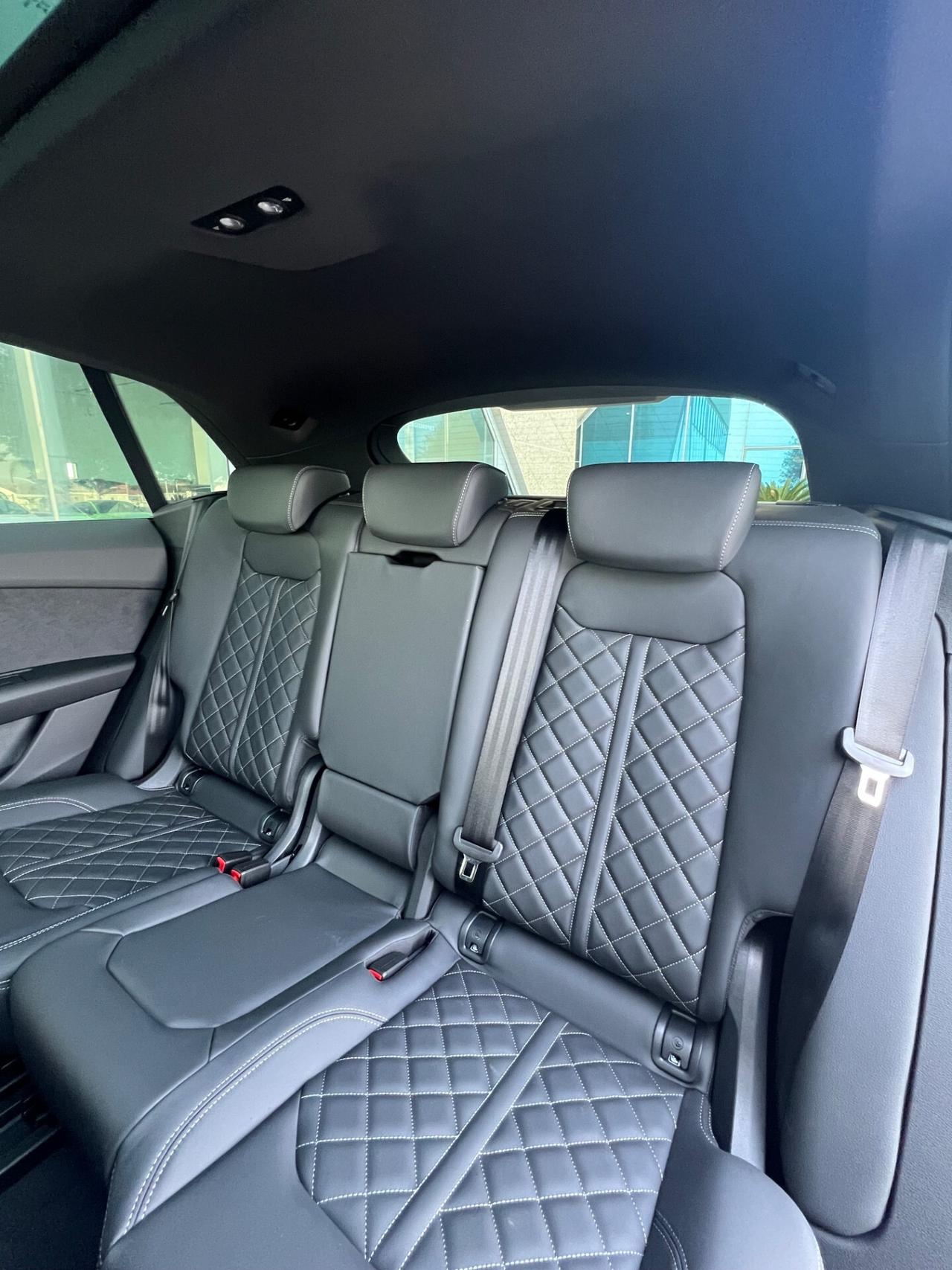 Audi Q8 SUV TDI quattro 286Cv tiptronic S line edition - possibilità noleggio no scoring