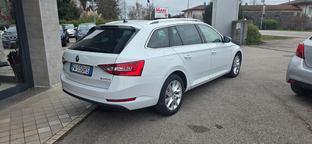 Skoda Superb 1.6 TDI DSG Wagon Ambition