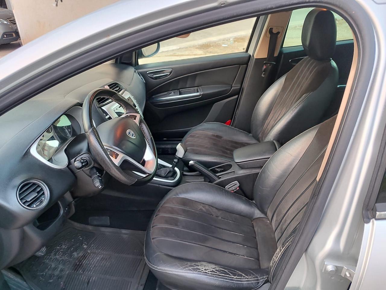 Lancia Delta 1.6 MJT DPF 2011!!