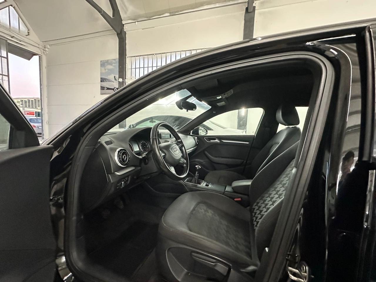 Audi A3 1.6 TDI clean diesel Attraction