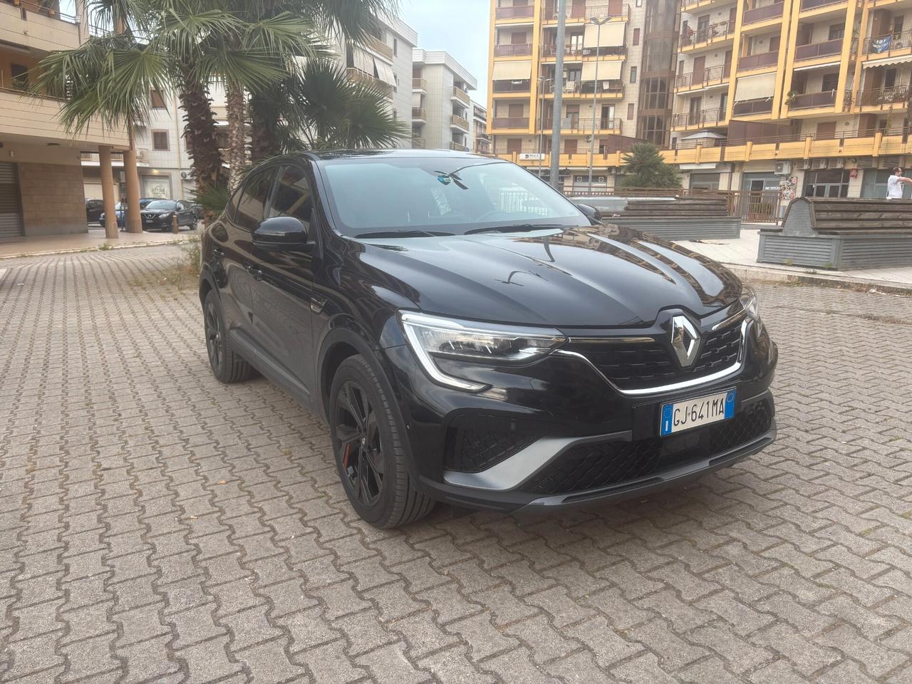 Renault Arkana Hybrid E-Tech 145 CV R.S. Line