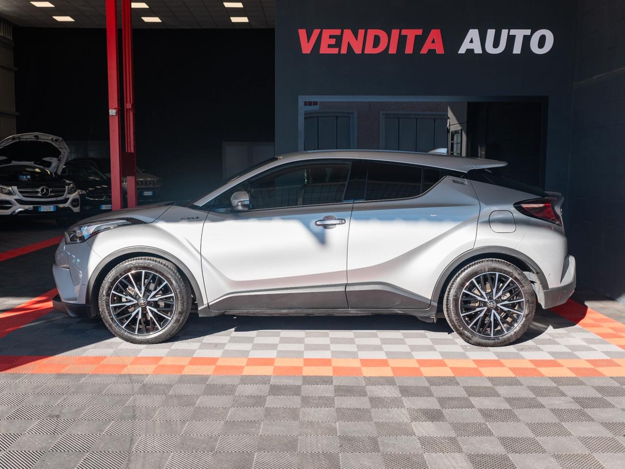 Toyota C-HR 1.8 Hybrid E-CVT Lounge 98 cv