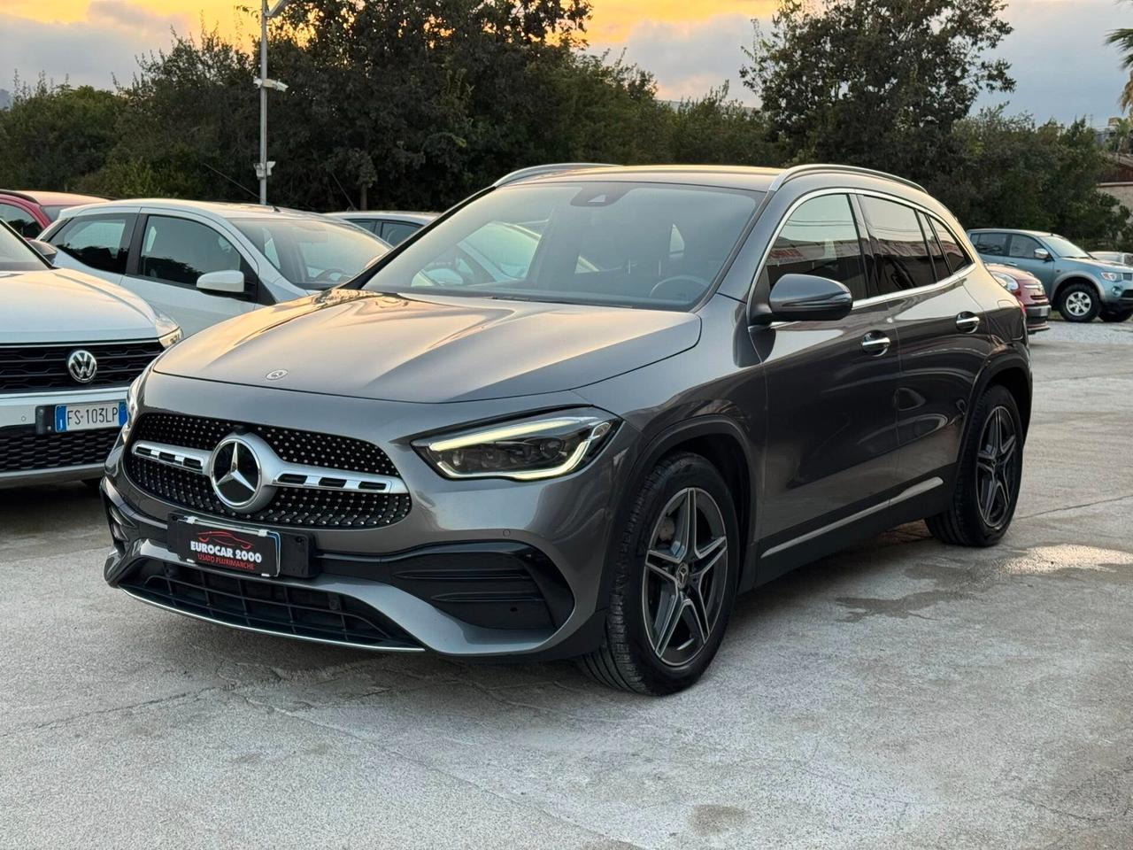 MERCEDES GLA200d PREMIUM AMG