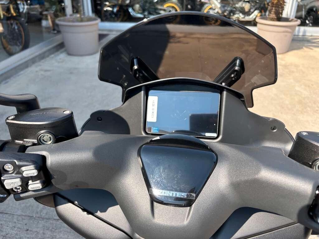 Zontes ZT 125 D Nuovo pronta consegna Tuo a solo 33 Euro al mese Vieni da noi a scoprirla