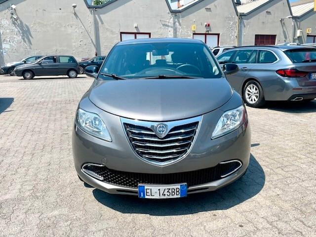 Lancia Ypsilon 1.2 69 CV 5 porte S&S Gold E5 GARANZIA 12 MESI!!!!