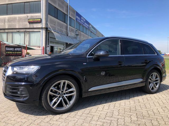 AUDI Q7 3.0 TDI 272CV quattro Tiptroni BusinessPlus S-line